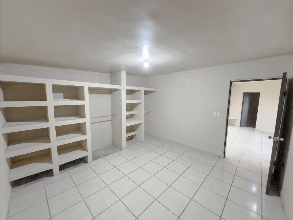 SE VENDE CASA EQUIPADA DE UNA PLANTA EN QUINTA EMILIA - 5