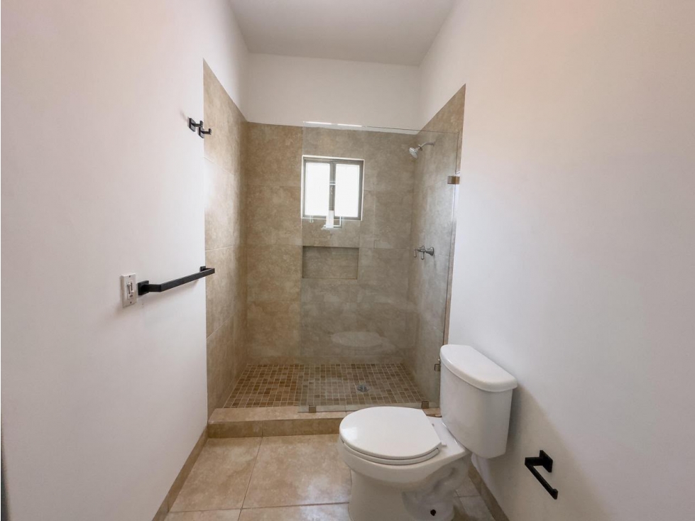 SE VENDE CASA EQUIPADA DE UNA PLANTA EN LA ENCANTADA RESIDENCIAL — foto 4