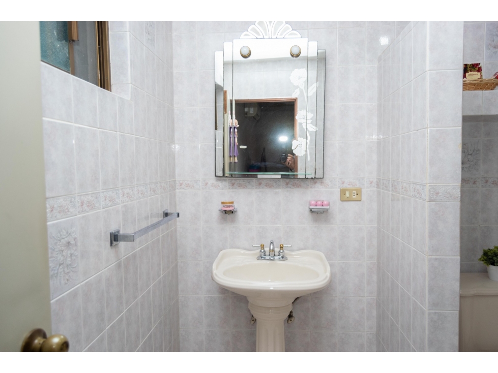 SE VENDE CASA EQUIPADA EN LA COLINIA LAS QUINTAS - 6