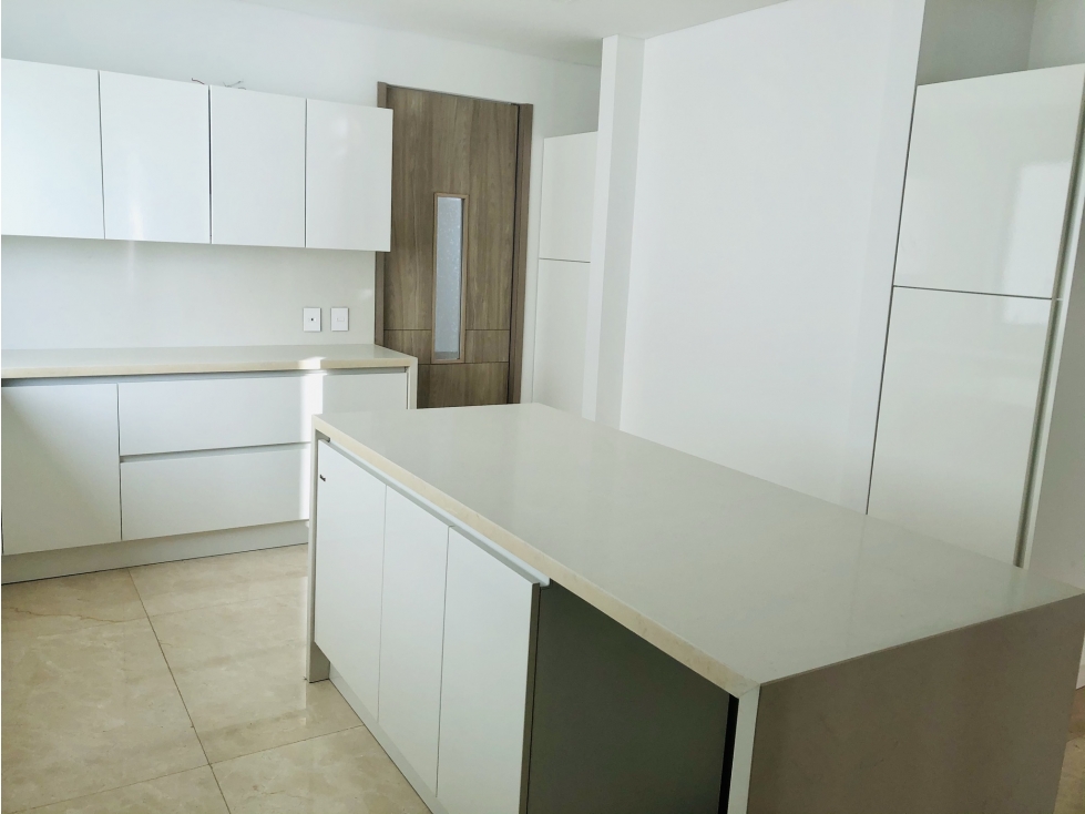 Vendo Espectacular apartamento frente a la bahia de castillo grande! — foto 3