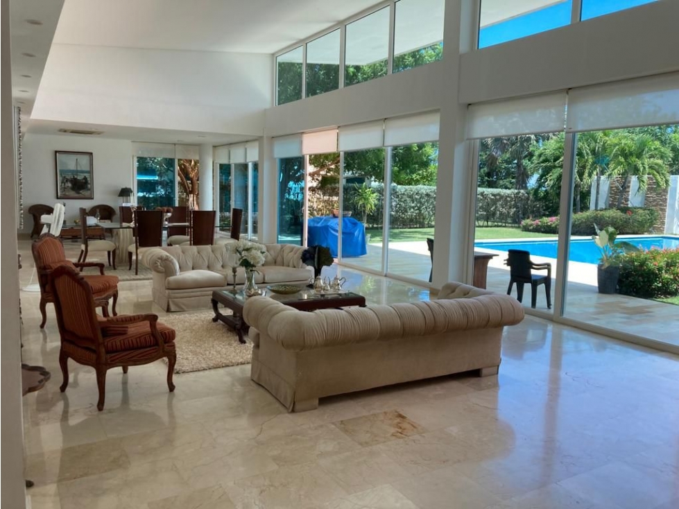 Vendo espectacular casa enel exclusivo condominio Barcelona de indias!