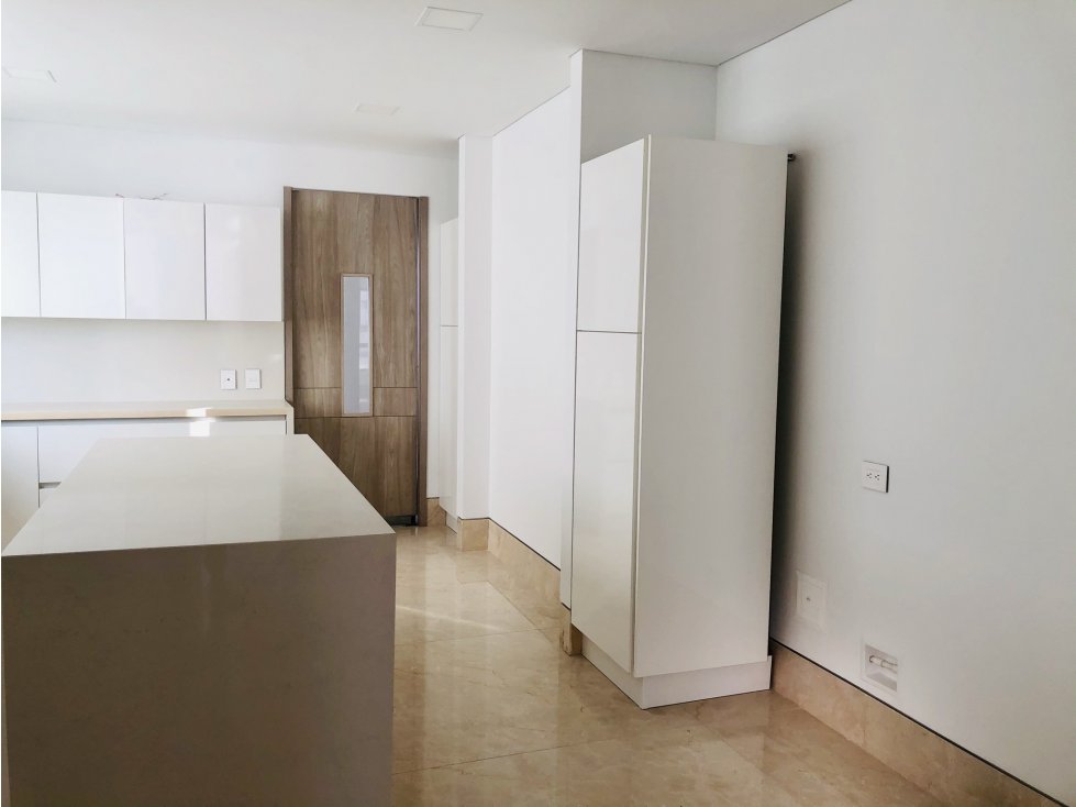 Vendo Espectacular apartamento frente a la bahia de castillo grande! — foto 4