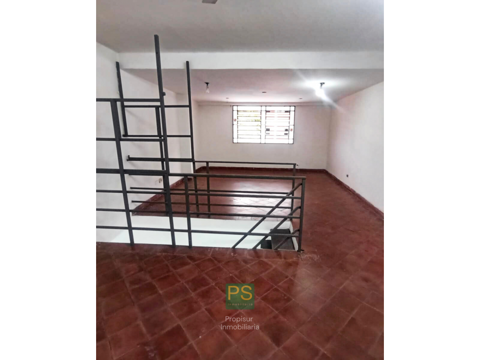 HERMOSO SALÓN EN SAN LORENZO - 5