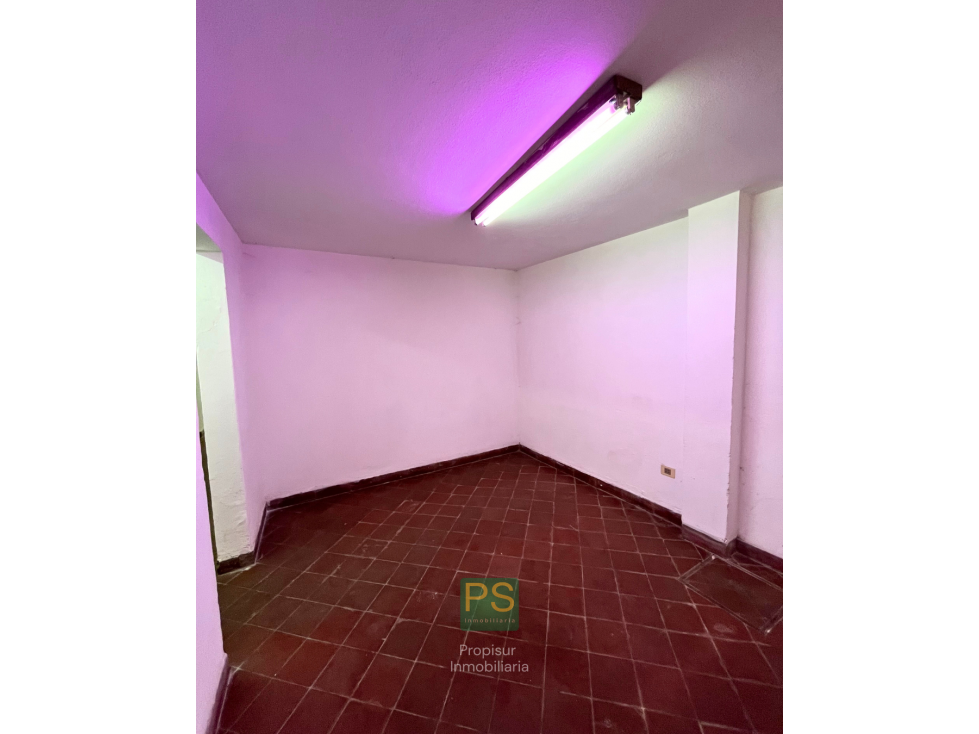 HERMOSO SALÓN EN SAN LORENZO - 6