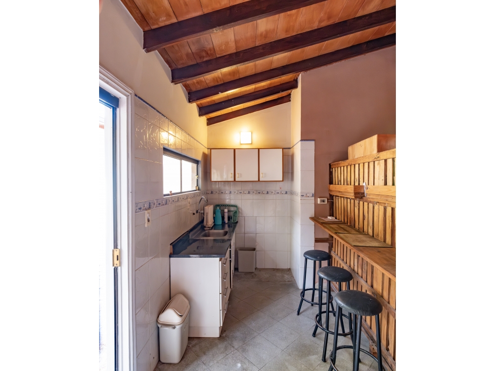 CASA EN ALQUILER - SAJONIA — foto 4