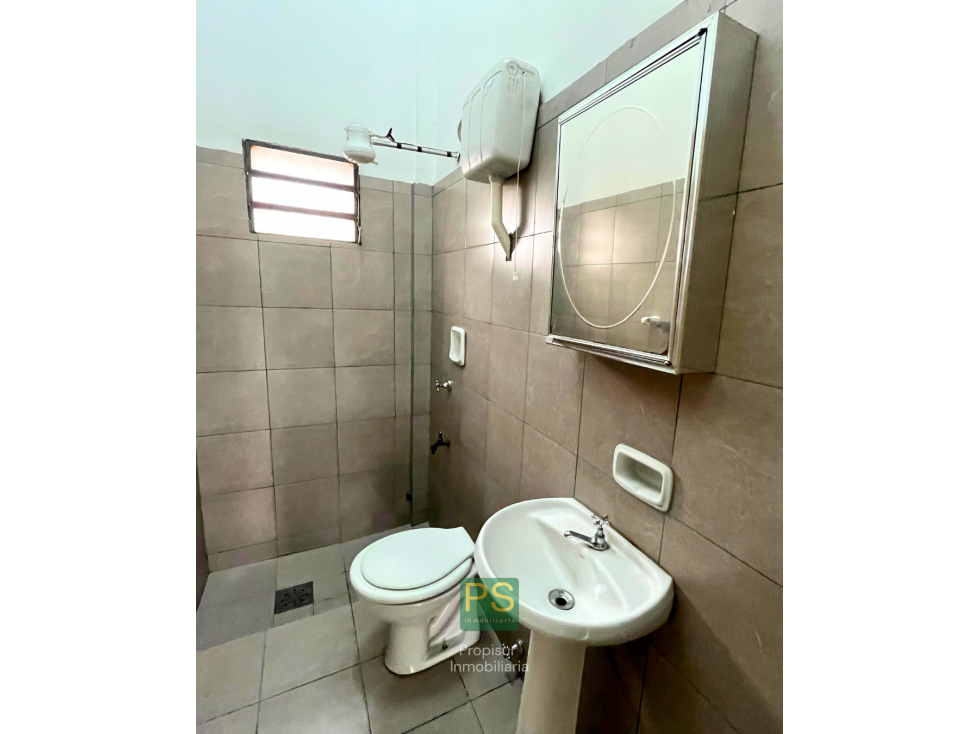 HERMOSO Y AMPLIO SALÓN EN SAN LORENZO - 6