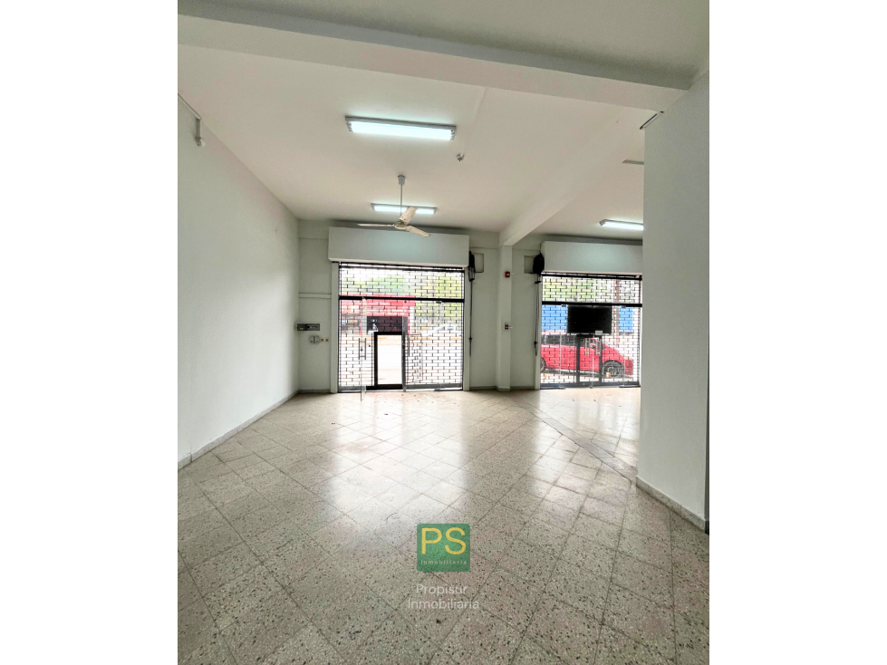 HERMOSO Y AMPLIO SALÓN EN SAN LORENZO - 2