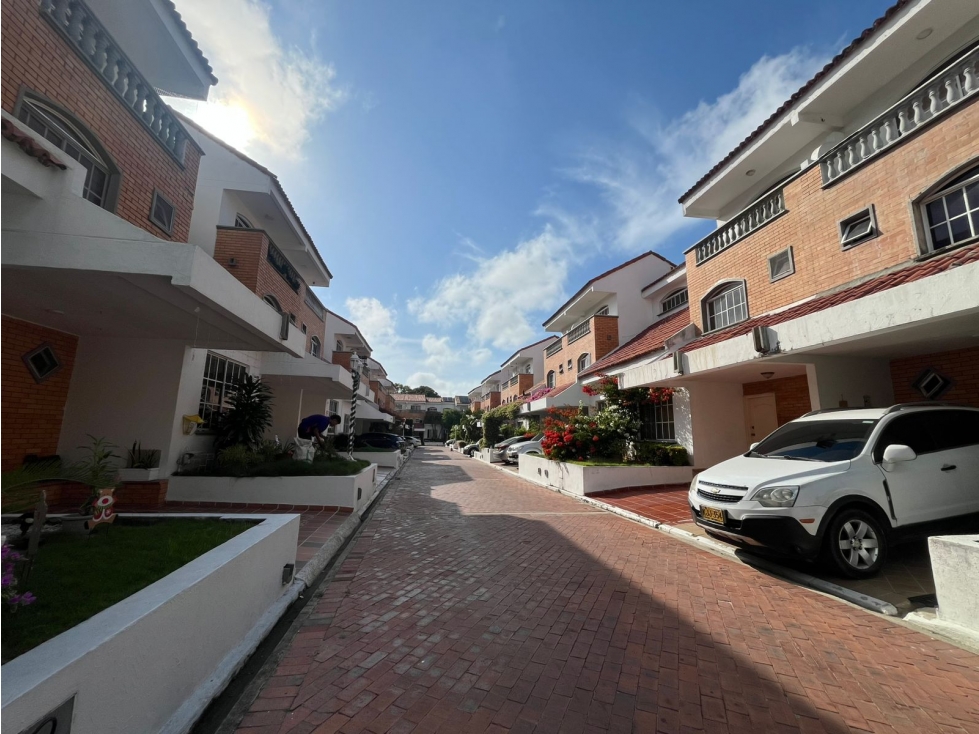 CASA EN VENTA EN VILLA SANTOS