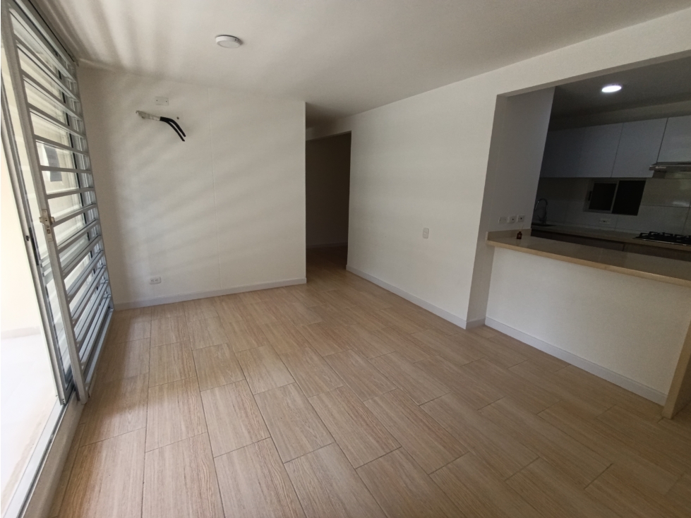 APARTAMENTO EN ARRIENDO EN RIO ALTO — foto 6
