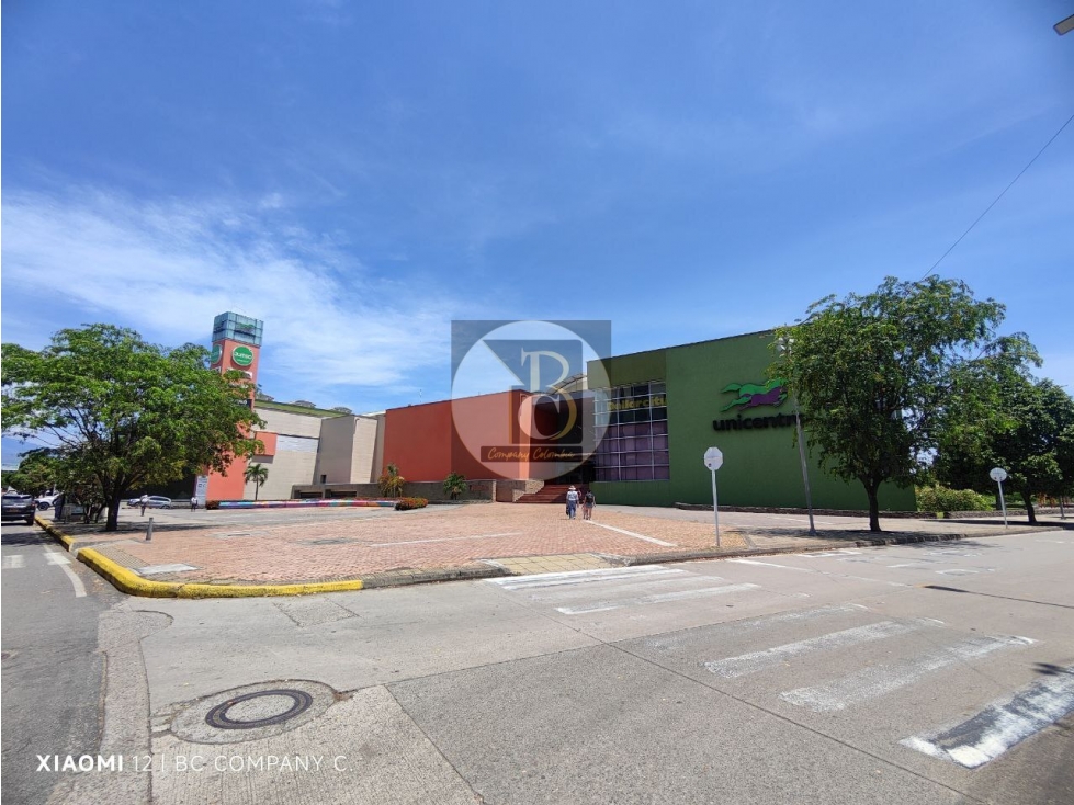 VENTA Y ARRIENDO LOCAL EN UNICENTRO YOPAL - 1