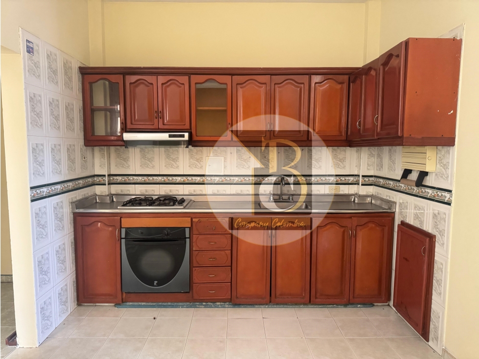 SE VENDE CASA DE 2 DOS PISOS BARRIO LAS PALMERAS — foto 2