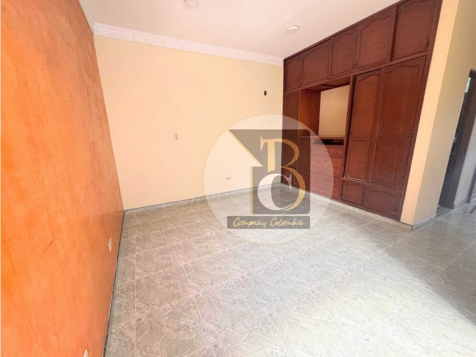 SE VENDE CASA DE 2 DOS PISOS BARRIO LAS PALMERAS — foto 5