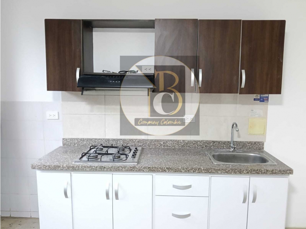 SE ARRIENDA APARTAMENTO EN EDIFICIO TORREMOLINOS — foto 5