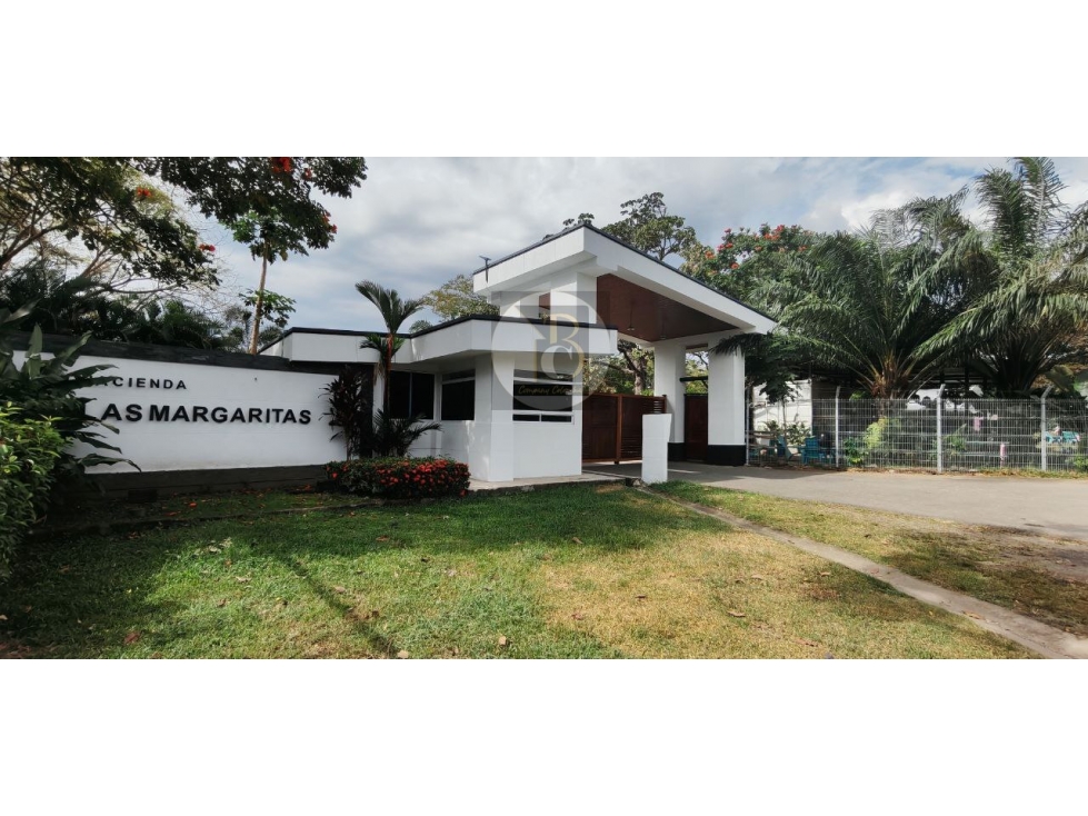 VENTA DE LOTE EN HACIENDA LAS MARGARITAS 1.5 KM VIA SIRIVANA — foto 2