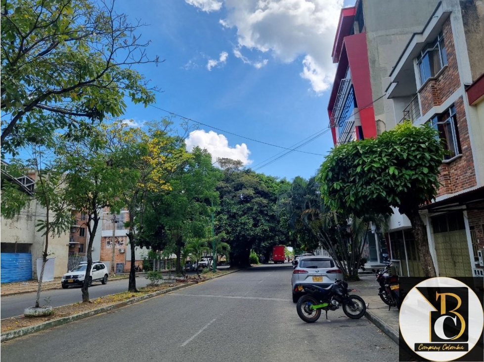 SE ARRIENDA OFICINA AMOBLADA EN EDIFICIO CRA 14 YOPAL - 2