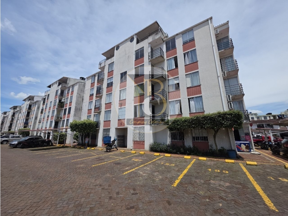 ARRIENDO APTO TERCER PISO ALTOS DE MANARE 2.