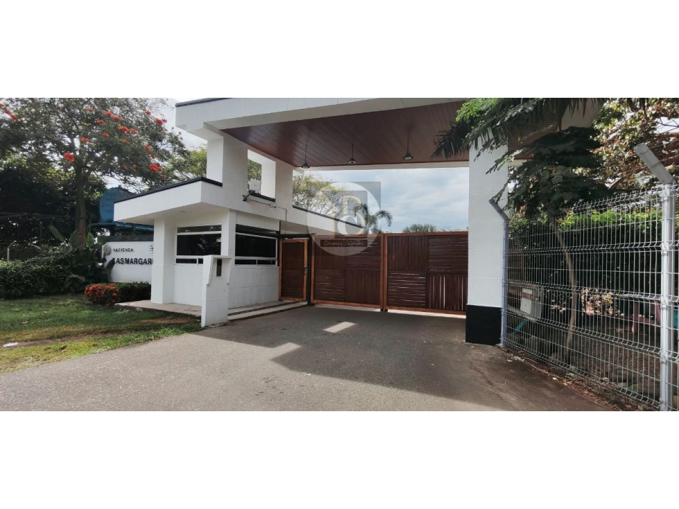 VENTA DE LOTE EN HACIENDA LAS MARGARITAS 1.5 KM VIA SIRIVANA