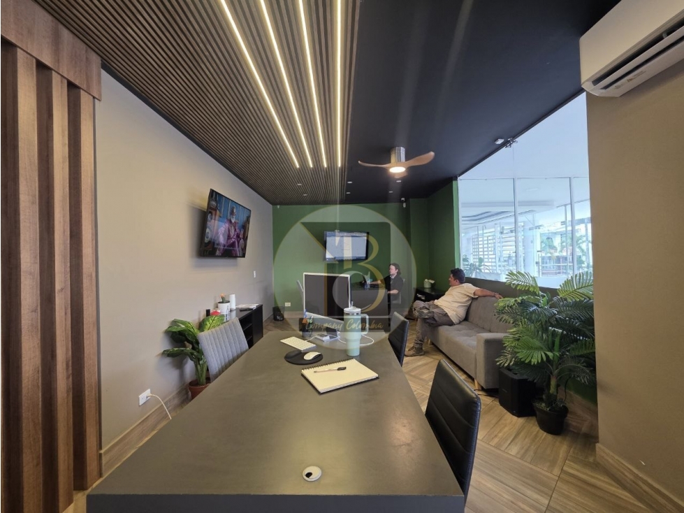 ARRIENDO LOCAL COMERCIAL U OFICINA EDIF. LUNA PH. VILLA MARIA YOPAL — foto 2