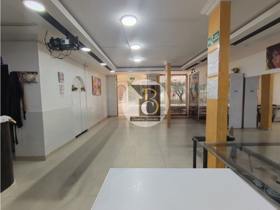CASA MULTIFAMILIAR COMERCIAL EN EL BARRIO LOS HELECHOS — foto 3