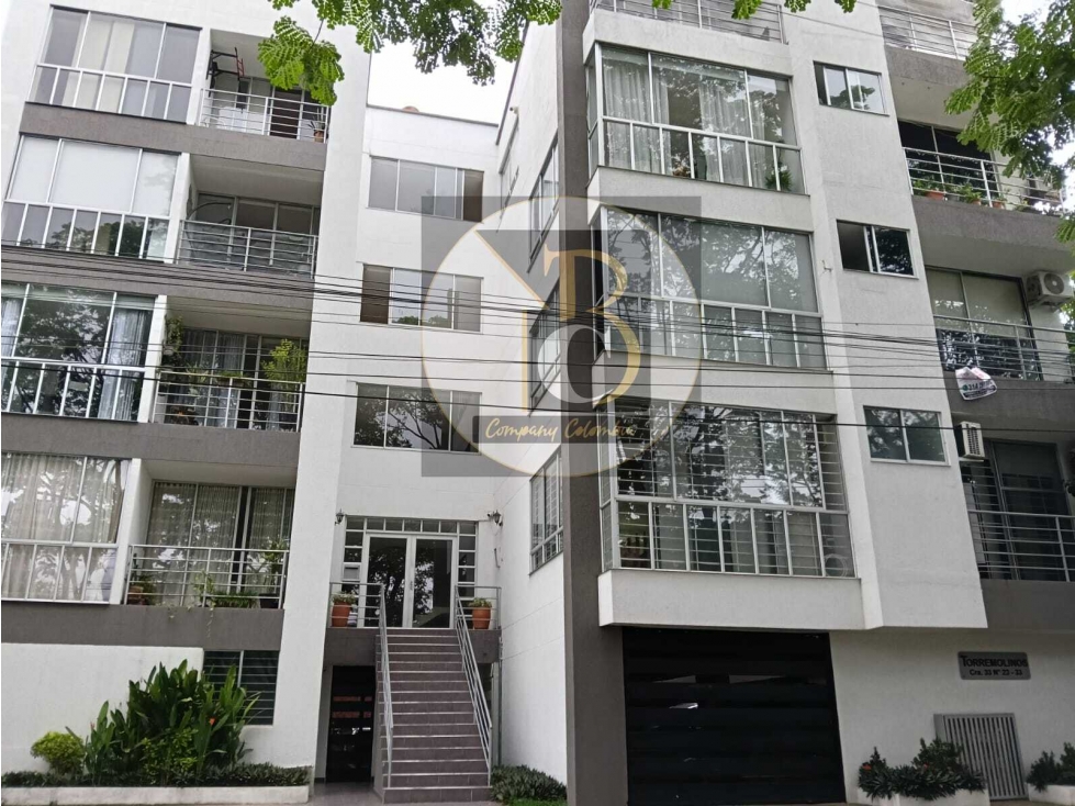 SE ARRIENDA APARTAMENTO EN EDIFICIO TORREMOLINOS