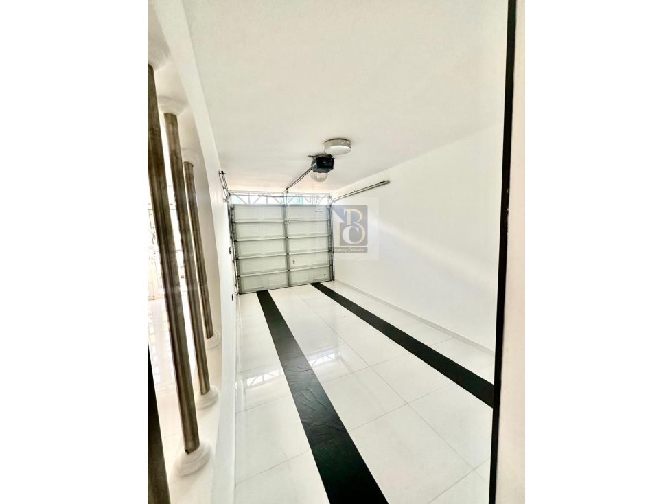 SE VENDE CASA BARRIO ALBORAN 2 PISOS YOPAL — foto 4