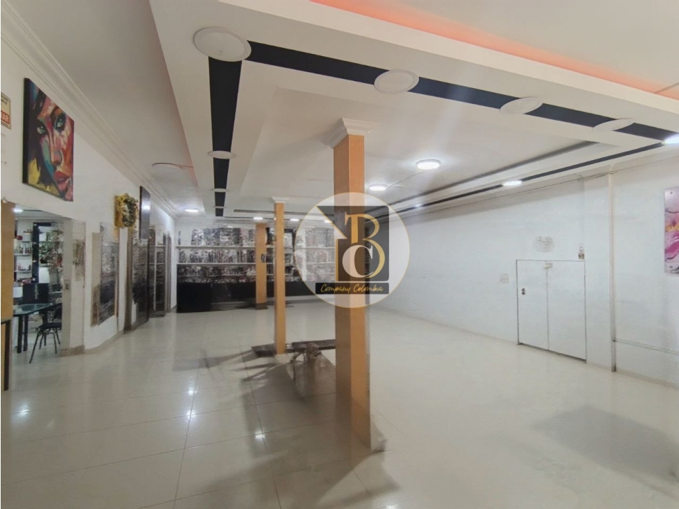 CASA MULTIFAMILIAR COMERCIAL EN EL BARRIO LOS HELECHOS — foto 2