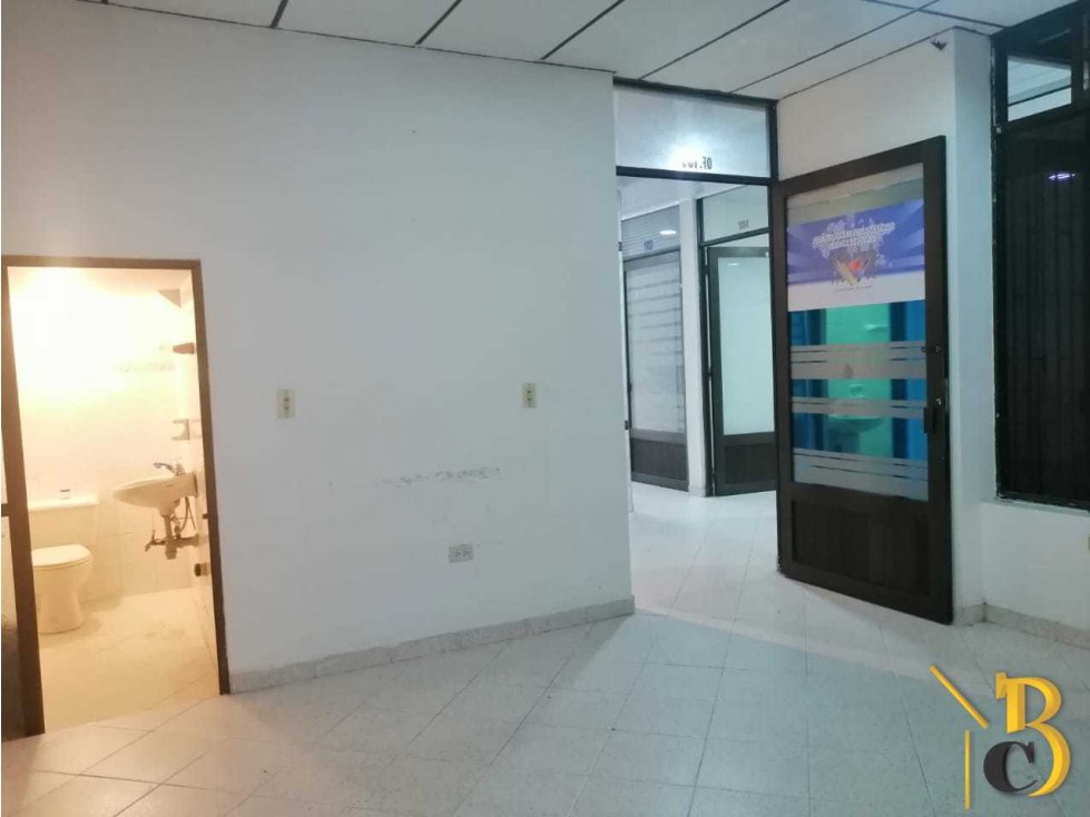 ARRIENDO OFICINAS CON BAÑO PRIVADO EN EL CENTRO DE YOPAL CASANARE - 3