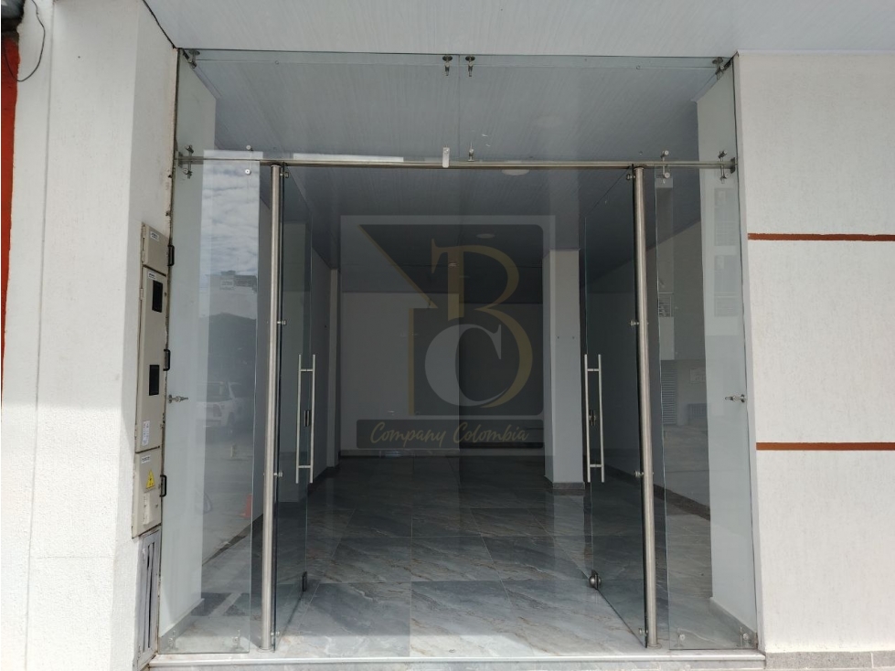 SE ARRIENDA LOCAL COMERCIAL PRIMER PISO - EDIFICIO SAN JORGE - 3