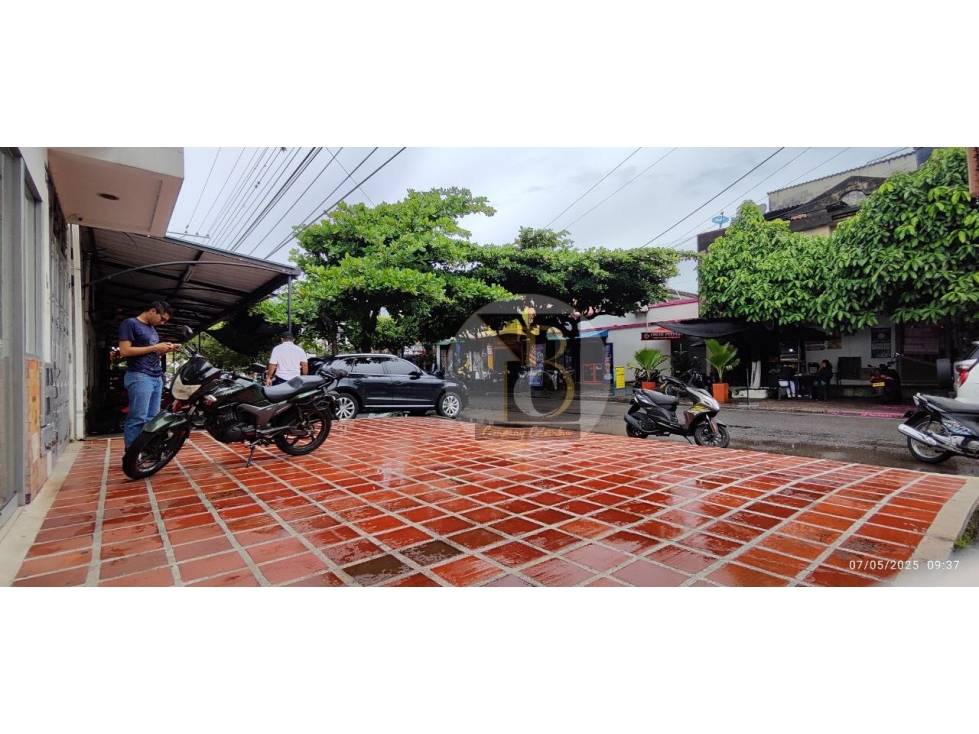VENTA OPORTUNIDAD DE INMUEBLE COMERCIAL DE DOS PISOS CENTRO YOPAL — foto 3