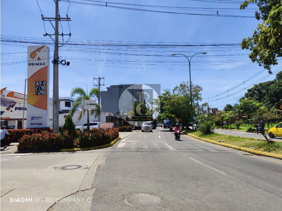 VENTA Y ARRIENDO LOCAL EN UNICENTRO YOPAL - 2