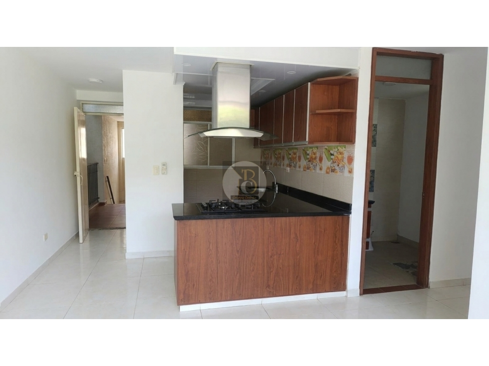 SE ARRIENDA APARTAMENTO EN PRADOS DE VALVERDE — foto 3