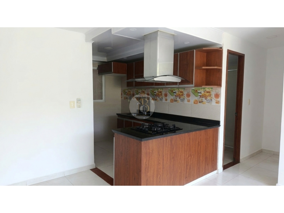SE ARRIENDA APARTAMENTO EN PRADOS DE VALVERDE — foto 4