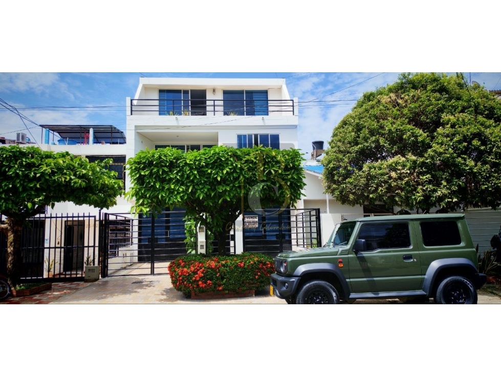 VENTA DE CASA BIFAMILIAR BARRIO LOS HELECHOS