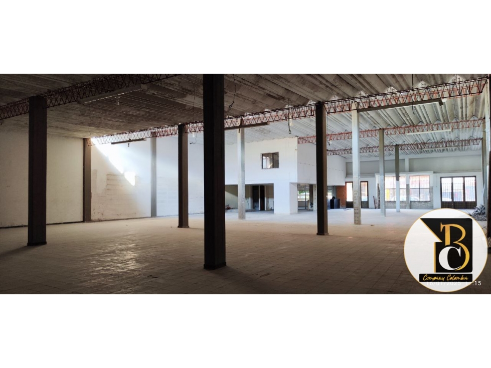 ARRIENDO BODEGA COMERCIAL CALLE 13 CENTRAL YOPAL CASANARE - 4