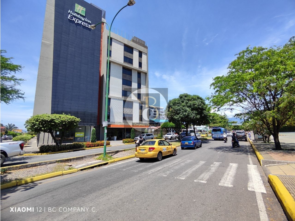 VENTA Y ARRIENDO LOCAL EN UNICENTRO YOPAL - 3