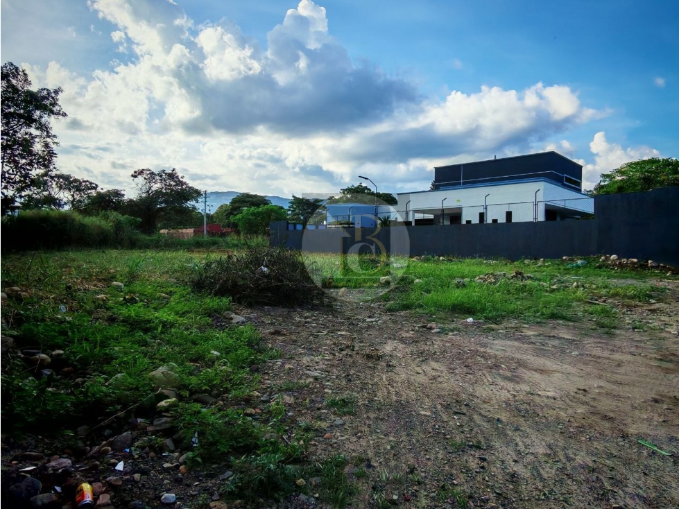 VENTA DE LOTE CONJUNTO RESIDENCIAL BARZAL CON PLANOS Y LICENCIA YOPAL