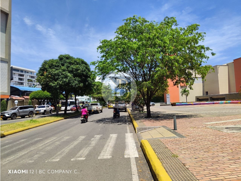 VENTA Y ARRIENDO LOCAL EN UNICENTRO YOPAL - 4