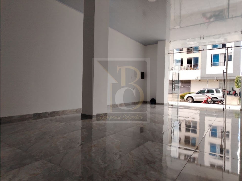 SE ARRIENDA LOCAL COMERCIAL PRIMER PISO - EDIFICIO SAN JORGE - 4