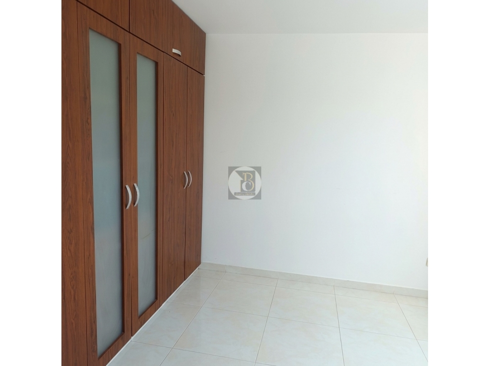 SE ARRIENDA APARTAMENTO EN PRADOS DE VALVERDE — foto 6