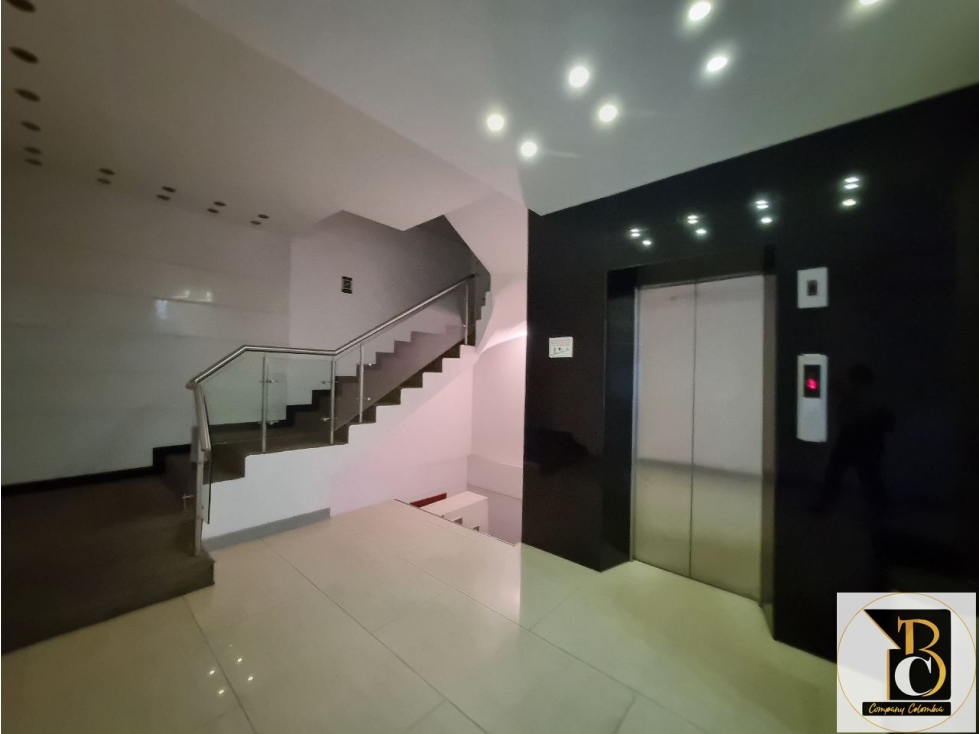 SE ARRIENDA OFICINA AMOBLADA EN EDIFICIO CRA 14 YOPAL - 5