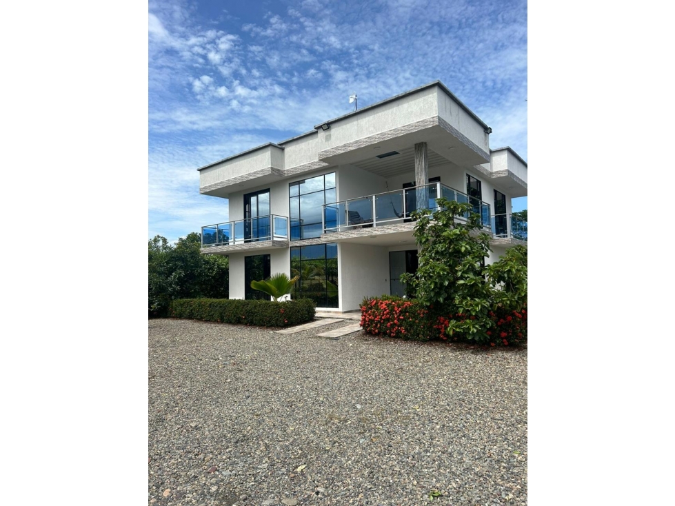 Casa campestre en venta a 5 minutos del parque de Acacías - 1