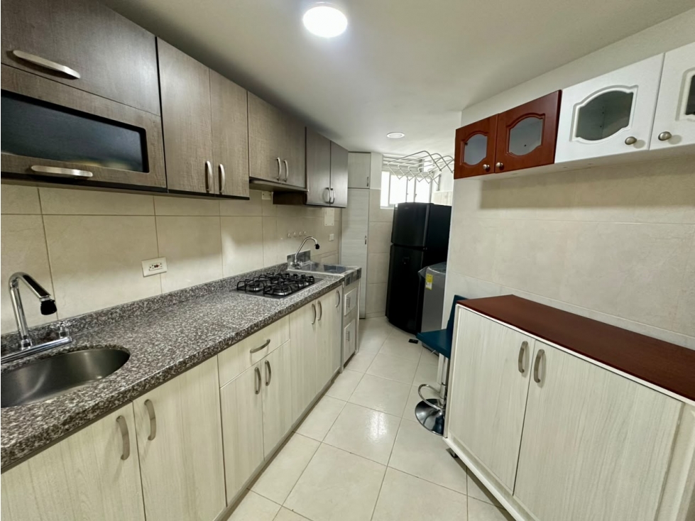Apartamento en arriendo AMOBLADO sector Av 19 Norte — foto 2