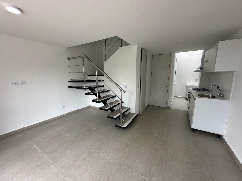 Casa en conjunto cerrado en venta sector Colegio San Luis