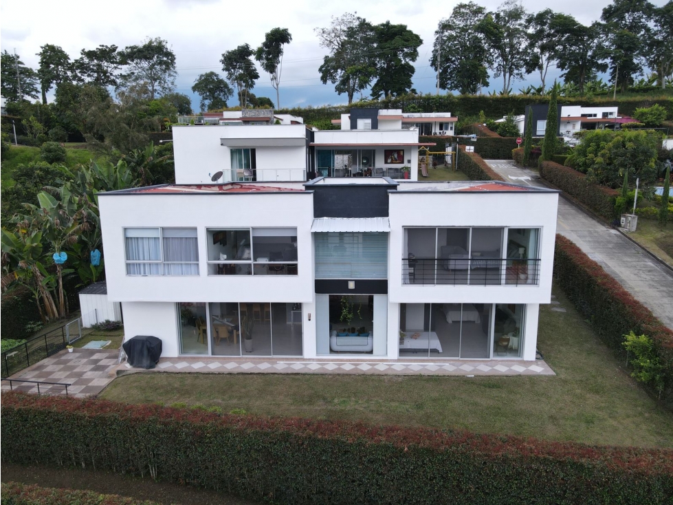 Casa de campo en venta ubicada via El Caimo con vista a la cordillera