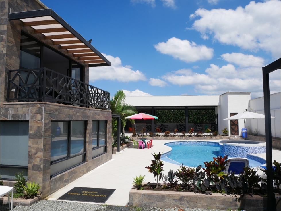 Casa campestre en arriendo AMOBLADA sector Vía Armenia- Aeropuerto