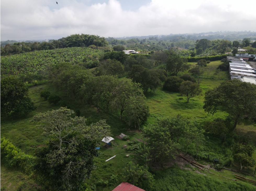Lote con casa en venta via al Caimo — foto 5