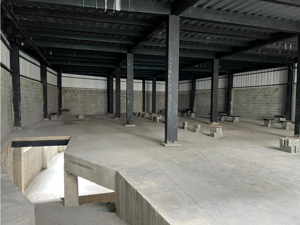 Local comercial en venta sector Avenida Bolivar — foto 6