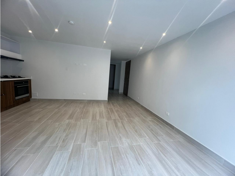 Apartamento en arriendo sector Castellana — foto 3