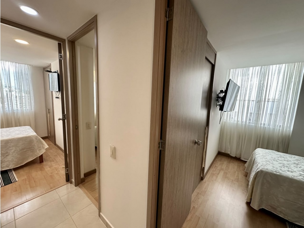 Apartamento en arriendo AMOBLADO sector Av 19 Norte — foto 4