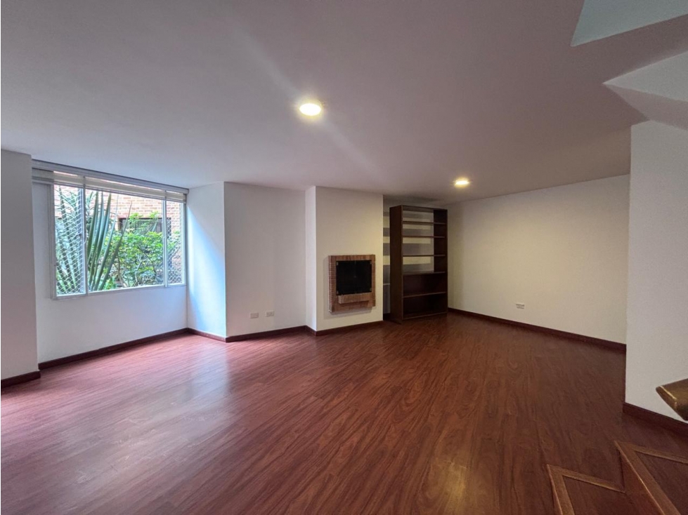 AG-A VENTA APARTAMENTO DUPLEX MOLINOS NORTE SAN PATRICIO — foto 2